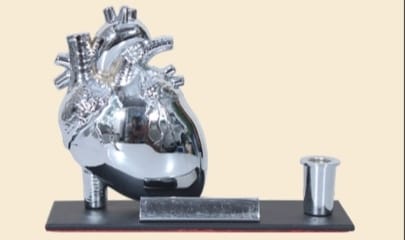 metal table top silver heart with small glass